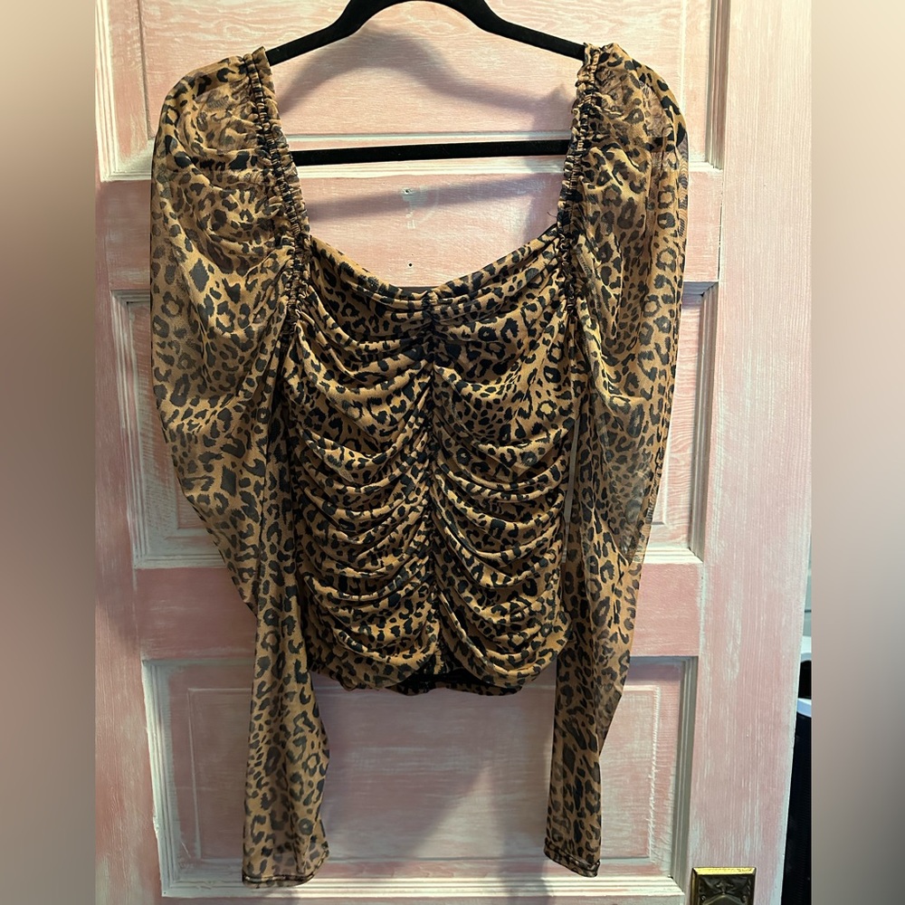 Leopard Blouse - Picture 2 of 2